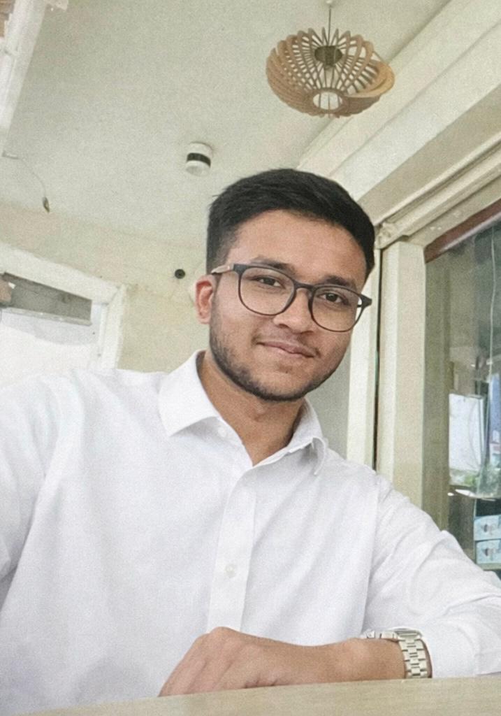 Portrait of Umar, Content Producer at Pride Digital